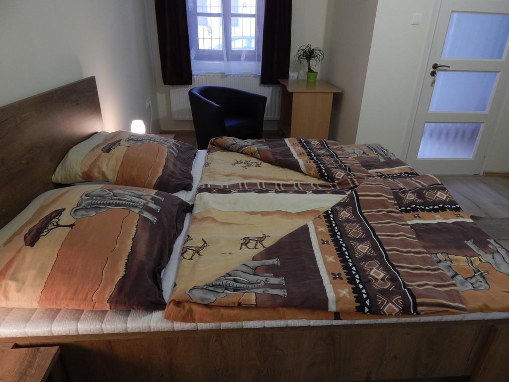 شقة Mosonmagyaróvár  في Csillagvirag Apartman المظهر الخارجي الصورة